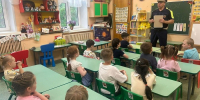 Сотрудники Госавтоинспекции провели в г.о. Королёв профилактические беседы с детьми - Администрация г. Королёв