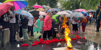 Сотрудники полиции возложили цветы к монументу «Павшим за Родину» в Королёве - Администрация г. Королёв